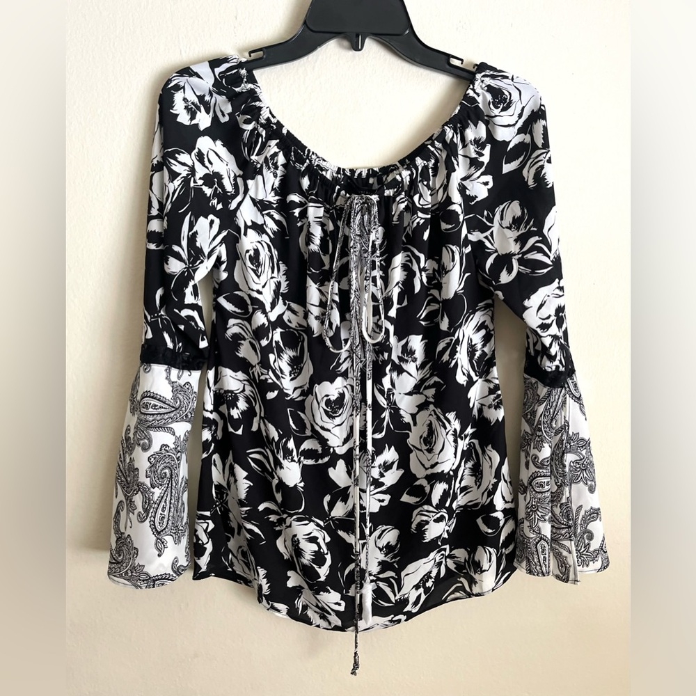 White House Black Market Black and White Floral Blouse